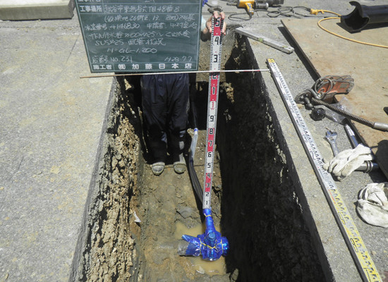 給水管取出し工事（越谷）